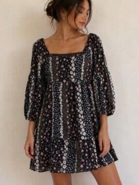 Evolutionary Black Floral Square Neck Puff Sleeve Mini Dress Small